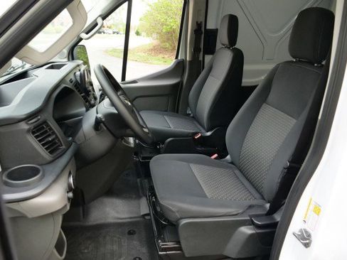 Used 2024 Ford Transit 350 148 Medium Roof AWD image 3