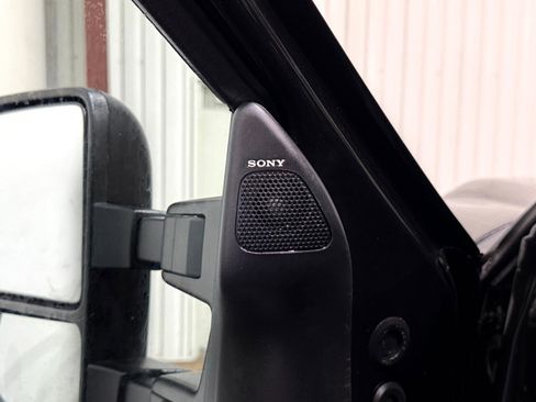 Used 2015 Ford F250 Lariat w/ Lariat Interior Package image 33