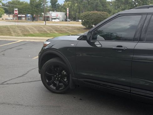 Used 2024 Ford Explorer ST-Line w/ Class IV Trailer Tow Package AWD/4WD image 8