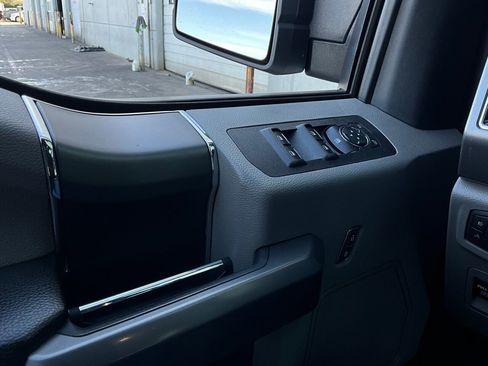 Used 2019 Ford F150 XLT w/ Equipment Group 302A Luxury image 22