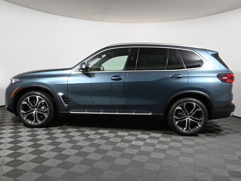 Used 2026 BMW X5 xDrive40i w/ Climate Comfort Package image 2