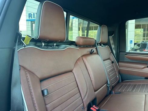 Certified 2024 GMC Sierra 3500 Denali Ultimate AWD/4WD image 16