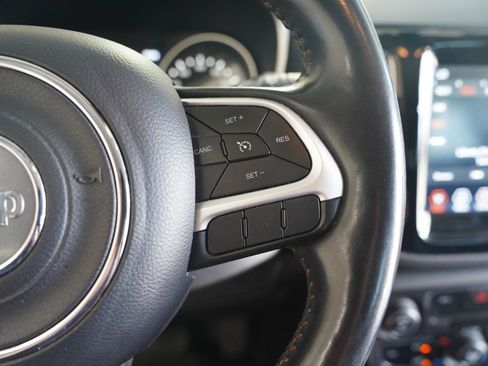 Used 2019 Jeep Compass Limited AWD/4WD image 16