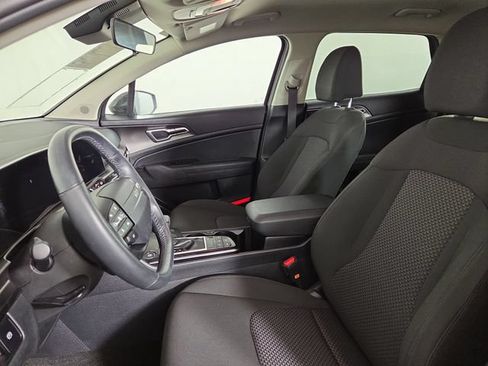 Certified 2026 Kia Sportage LX FWD image 12