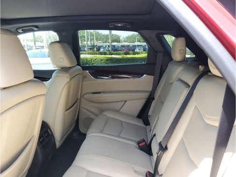 Used 2019 Cadillac XT5 Luxury image 14