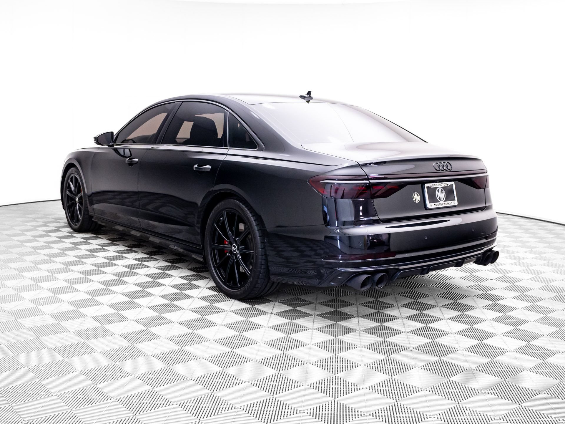 Used 2023 Audi S8 w/ S8 Executive Package AWD/4WD image 3