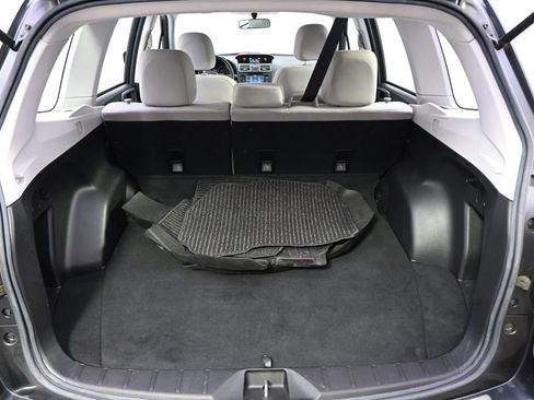 Used 2018 Subaru Forester 2.5i w/ Alloy Wheel Package image 19