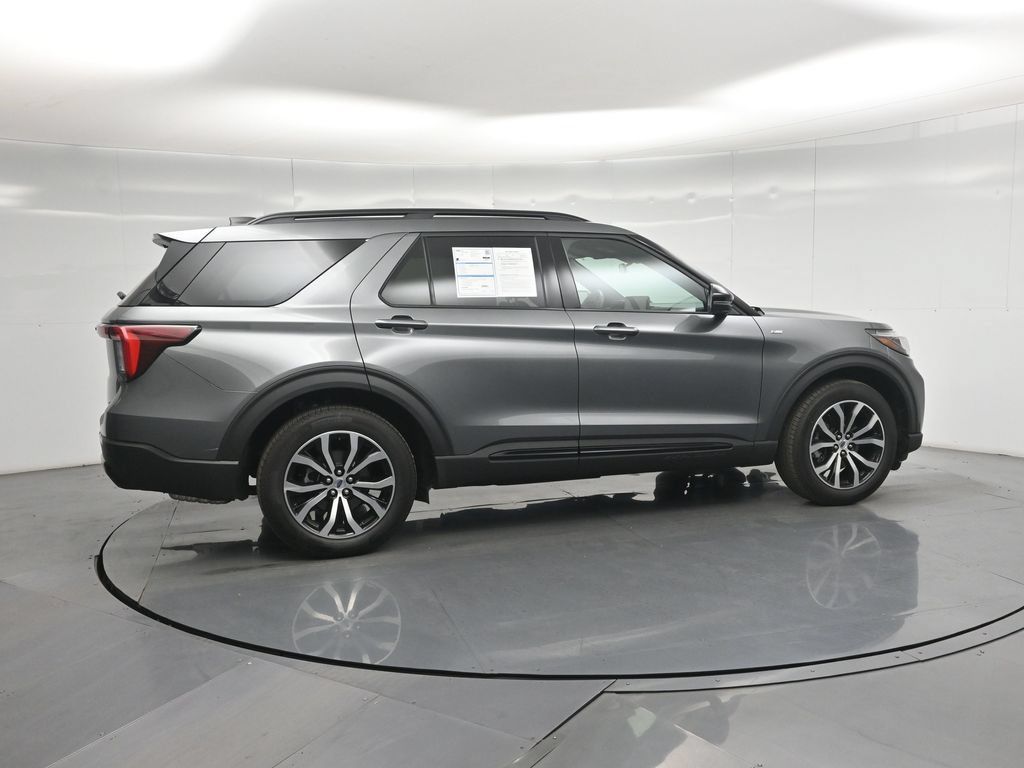 Certified 2026 Ford Explorer ST-Line AWD/4WD image 25