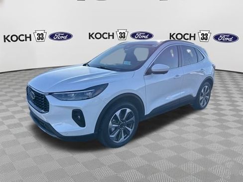 Used 2025 Ford Escape Platinum w/ Premium Technology Package image 3