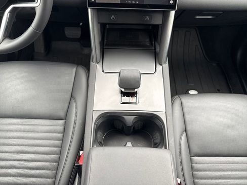 New 2025 Land Rover Discovery Sport S image 24