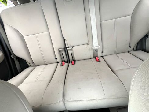 Used 2013 Ford Edge SE image 24