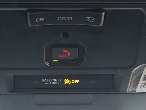 Used 2024 Toyota Tacoma TRD Off-Road image 24