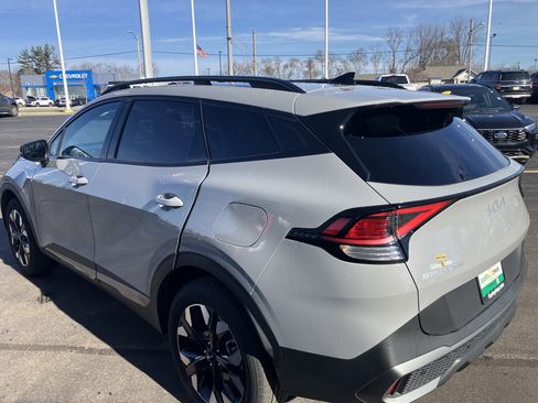 Used 2023 Kia Sportage X-Line w/ X-Line Premium Package image 5