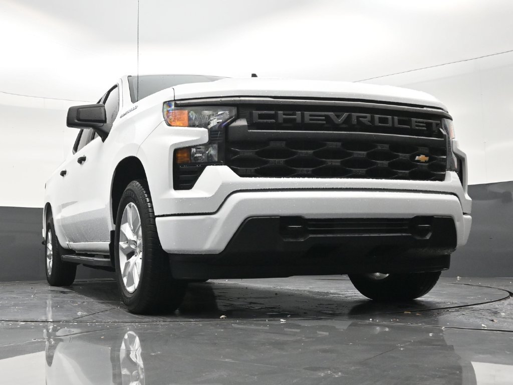 Used 2024 Chevrolet Silverado 1500 Custom RWD image 25