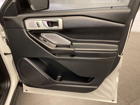 Used 2020 Ford Explorer ST w/ ST Street Pack image 30