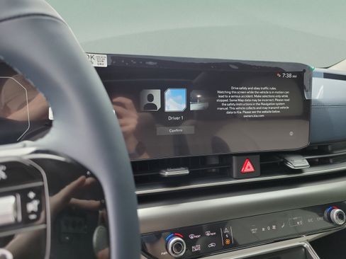 New 2027 Kia Carnival SX Prestige FWD image 17