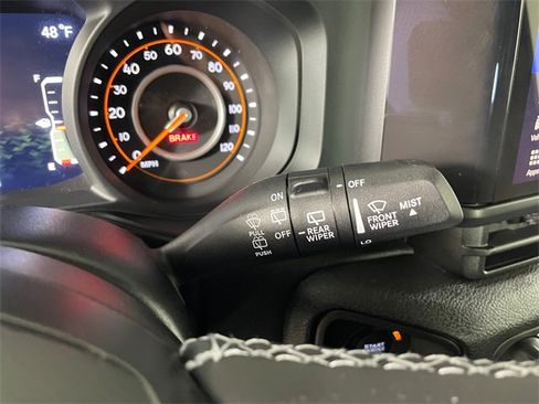 Certified 2025 Jeep Wrangler Willys image 12