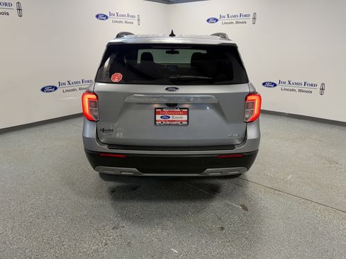 Used 2023 Ford Explorer XLT w/ Equipment Group 202A image 5