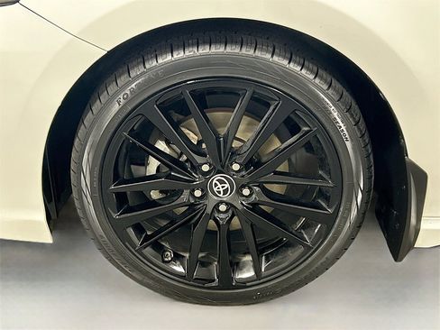 Used 2023 Toyota Camry XSE image 27