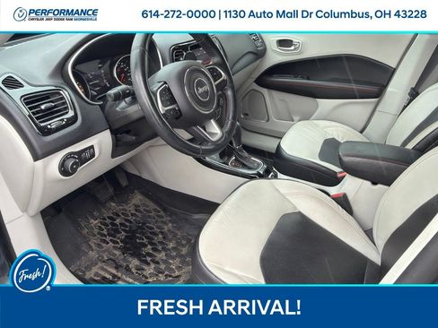 Used 2018 Jeep Compass Limited w/ Navigation Group AWD/4WD image 12