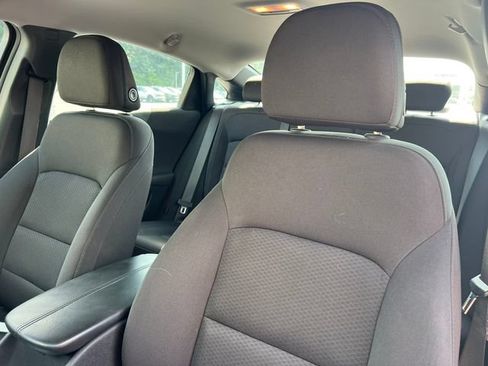 Used 2019 Chevrolet Malibu LT w/ Driver Confidence Package II FWD image 12