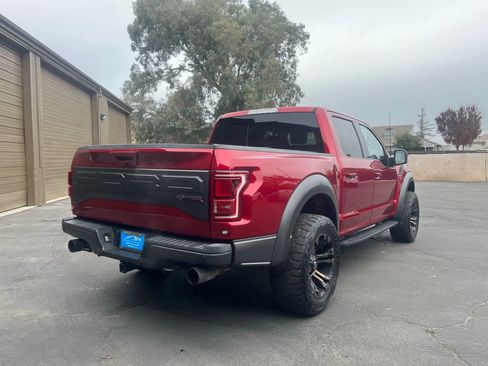 Used 2018 Ford F150 Raptor w/ Equipment Group 802A Luxury image 13