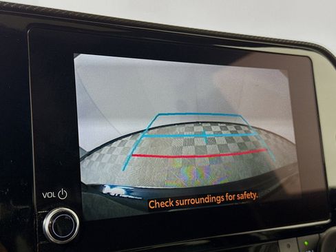 Used 2023 Toyota Highlander XSE image 17