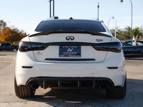 Used 2017 INFINITI Q50 3.0t Premium image 9
