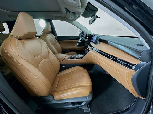 Used 2022 INFINITI QX60 Sensory w/ Cargo Package image 29