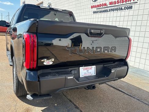 Used 2023 Toyota Tundra SR5 AWD/4WD image 28
