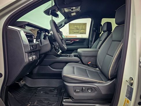 New 2026 GMC Yukon Elevation w/ LPO, Floor Liner Package image 13