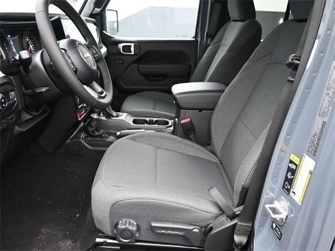 New 2026 Jeep Gladiator Willys image 21