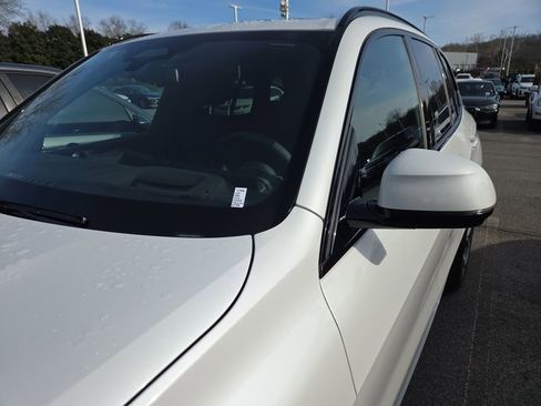 New 2026 BMW X5 xDrive40i w/ Executive Package image 12