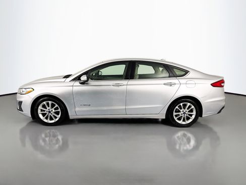 Used 2019 Ford Fusion SE image 8