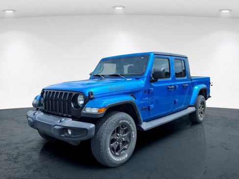 Used 2021 Jeep Gladiator Sport AWD/4WD image 3