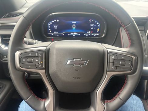 Used 2024 Chevrolet Suburban RST w/ Luxury Package image 7