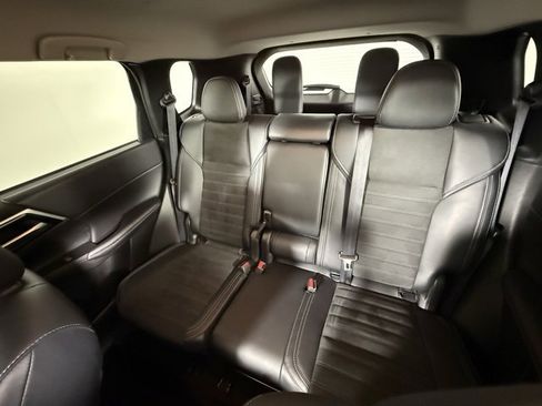 Used 2024 Mitsubishi Outlander SE image 29