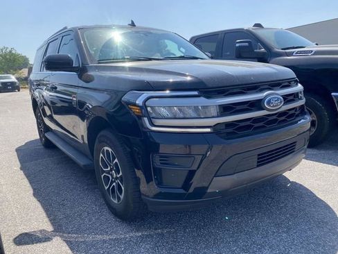 Used 2024 Ford Expedition XLT AWD/4WD image 1