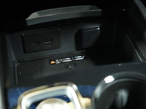 Used 2025 Buick Envision Sport Touring image 41