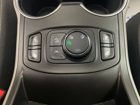 Used 2022 GMC Terrain SLT AWD/4WD image 30