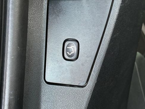 Used 2019 Dodge Grand Caravan GT FWD image 21