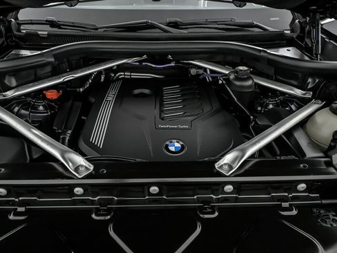 Used 2022 BMW X5 xDrive40i w/ Premium Package image 14