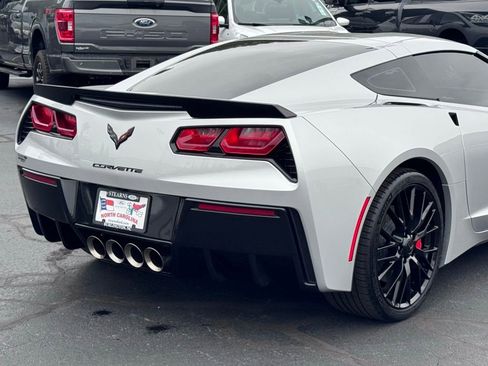 Used 2019 Chevrolet Corvette Stingray Coupe w/ 2LT Preferred Equipment Group RWD image 20