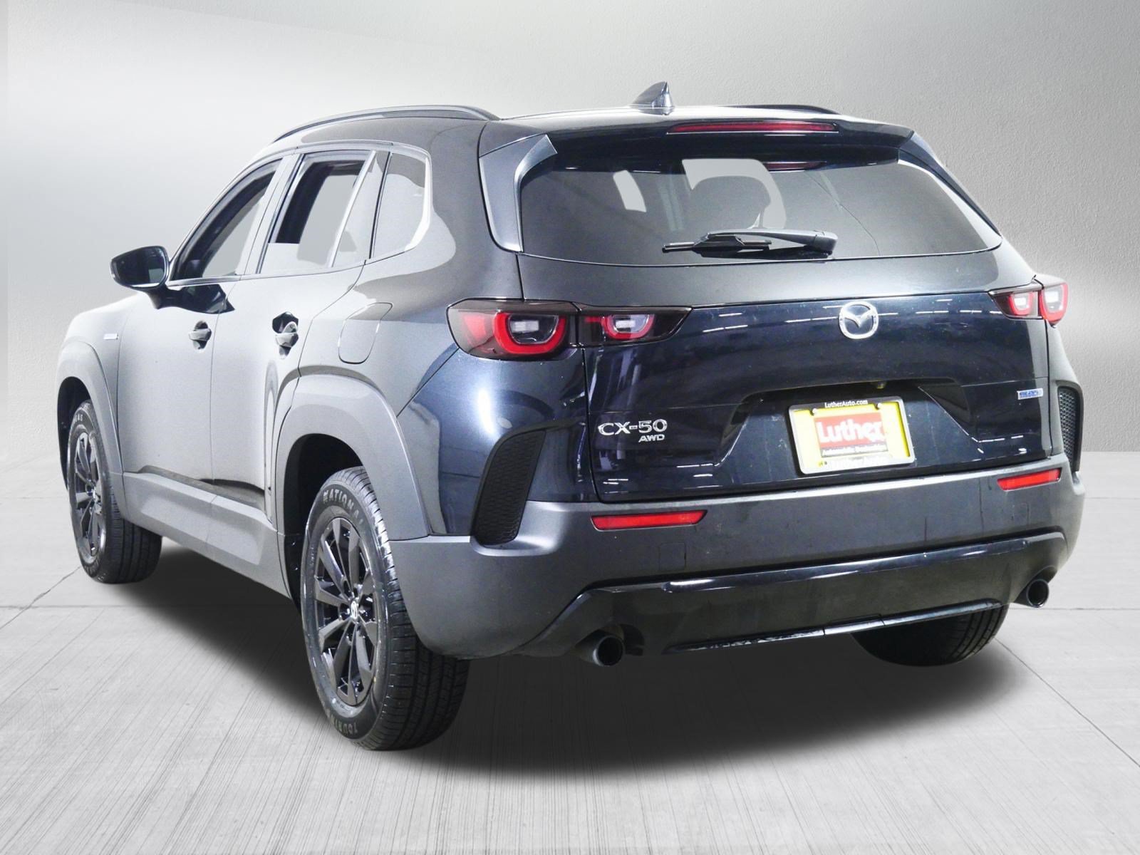 Used 2025 MAZDA CX-50 AWD 2.5 Hybrid w/ Premium Pkg image 5
