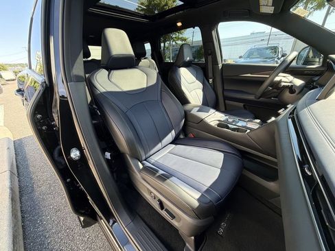 Certified 2026 INFINITI QX60 Sport w/ Dark Cargo Package AWD/4WD image 26