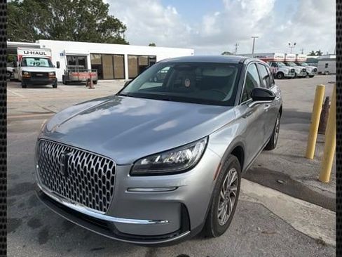 Used 2024 Lincoln Corsair FWD image 1