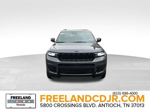 New 2025 Jeep Grand Cherokee L Altitude w/ Trailer Tow Package AWD/4WD image 2