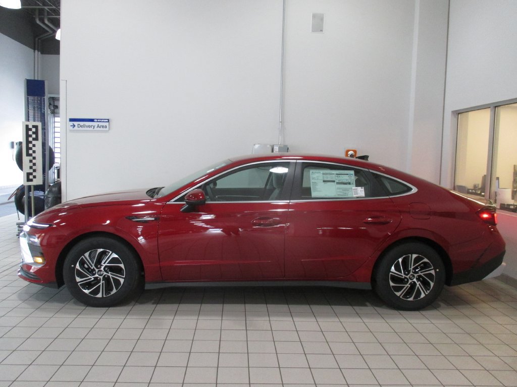 New 2026 Hyundai Sonata Blue FWD image 11