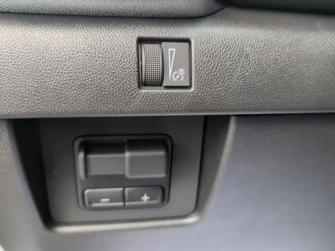New 2026 GMC Canyon Elevation w/ Convenience Package RWD image 22