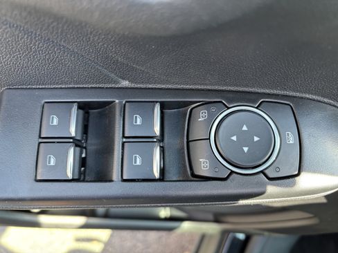 Used 2025 Ford Escape ST-Line AWD/4WD image 17
